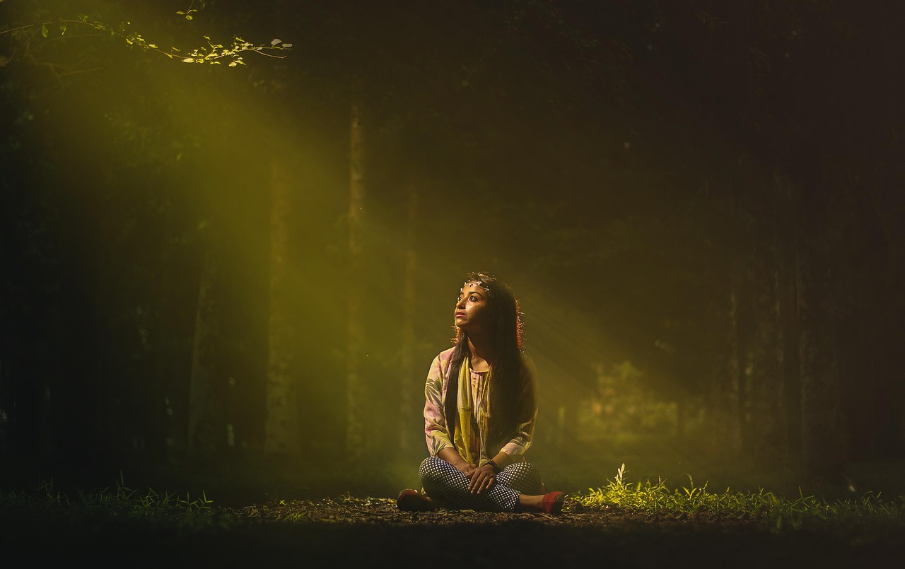entdecken sie die vorteile von mindfulness: erfahren sie, wie achtsamkeit ihr wohlbefinden steigern, stress abbauen und mehr innere ruhe in ihr tägliches leben bringen kann. praktische tipps und übungen für anfänger und fortgeschrittene.