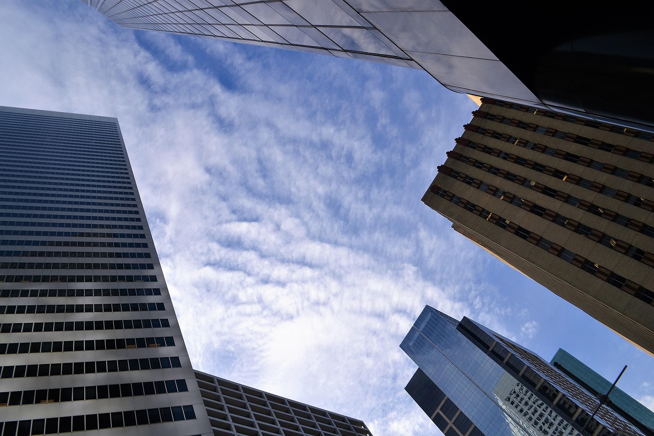 entdecken sie aktuelle informationen, trends und tipps rund um gewerbeimmobilien. erfahren sie mehr über investitionen, marktanalysen und erfolgreiche strategien im bereich commercial real estate.