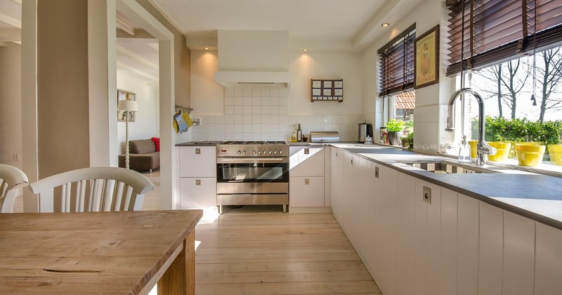 Landhausküche weiß: 7 Ideen für den perfekten Landhausstil